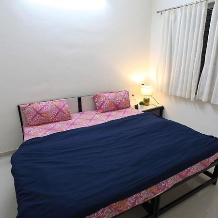 Qualtems Guest House-With Ac Options 班加罗尔 外观 照片