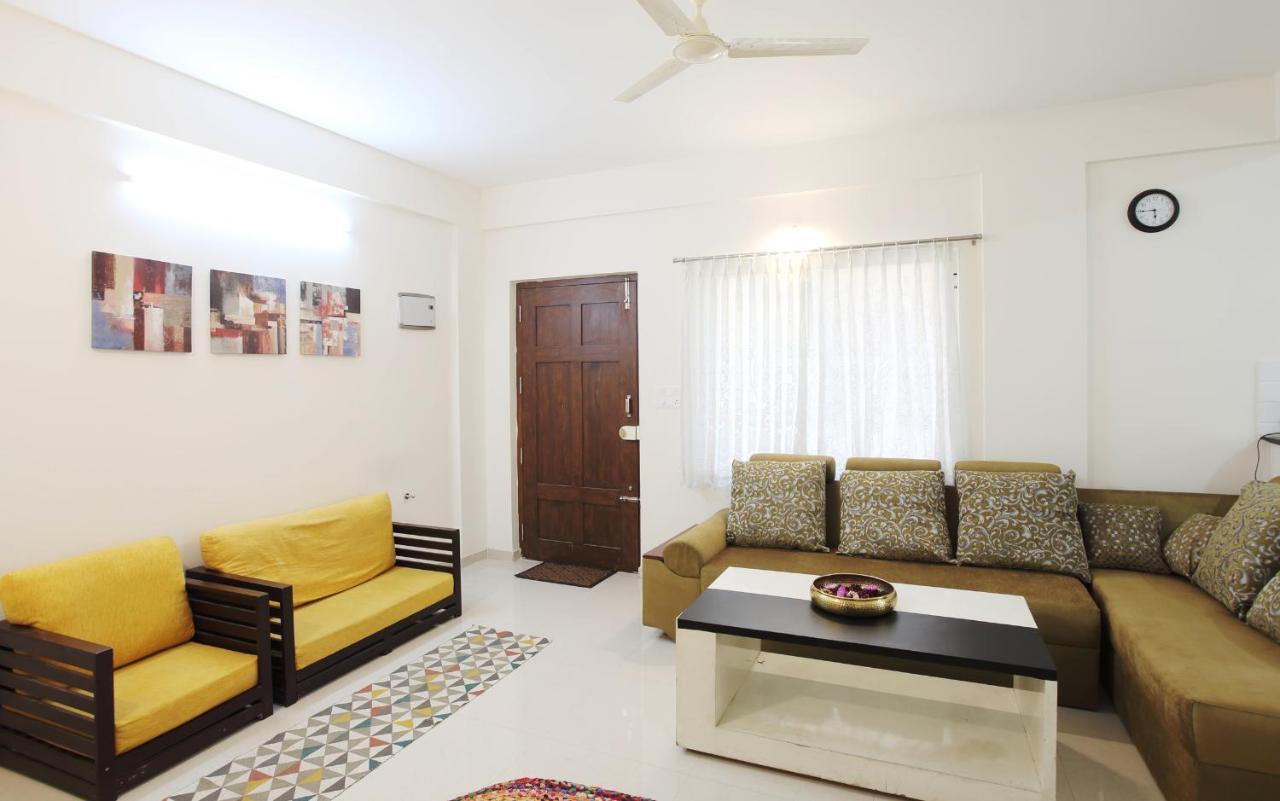 Qualtems Guest House-With Ac Options 班加罗尔 外观 照片